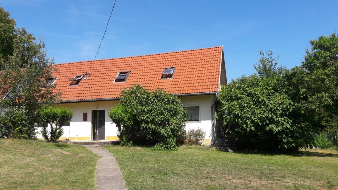 הוילה Szolad Ferienhaus Plattensee/Balaton מראה חיצוני תמונה